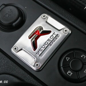 Badge &lsquo;R&rsquo; – Essai de la Peugeot RCZ R