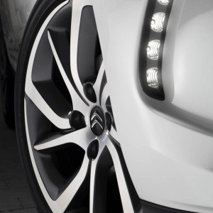 Jante aluminium 17 » diamantée Citroën DS 3 restylée (2014)