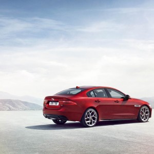 Photo officielle Jaguar XE S (2015)