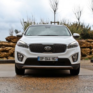 Photo face avant Kia Sorento 3 – 2.2 CRDi 200 BVA6 (Mars 2015)