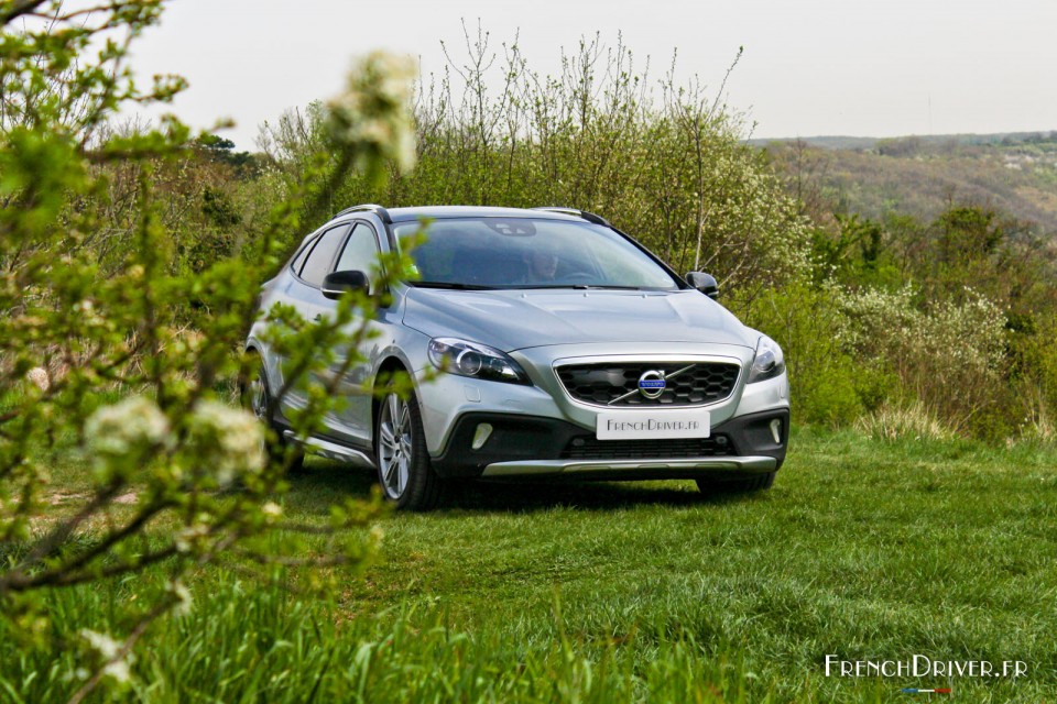 Photo essai Volvo V40 Cross Country T5 AWD - 1.9l 16v 245 ch (Av