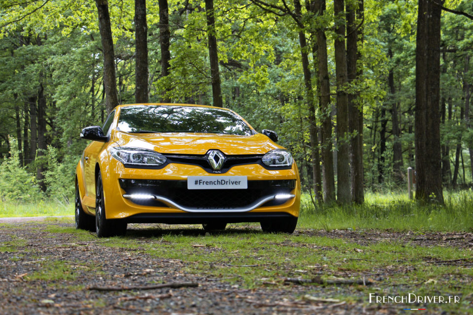 Photo essai Renault Mégane III R.S. Trophy - 2.0 T 275 ch (Mai