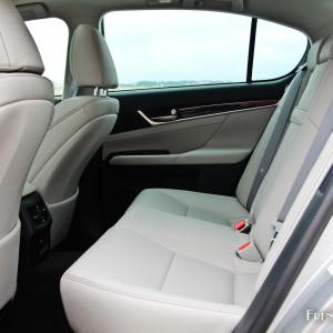 Photo banquette arrière cuir Lexus GS 300h – 2.5 VVTi 223 ch