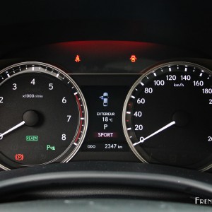 Photo compteurs Lexus GS 300h – 2.5 VVTi 223 ch