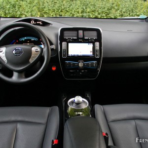 Photo tableau de bord Nissan LEAF (2015)