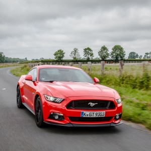Photo officielle Ford Mustang 2015 : roadtrip Paris-Deauville