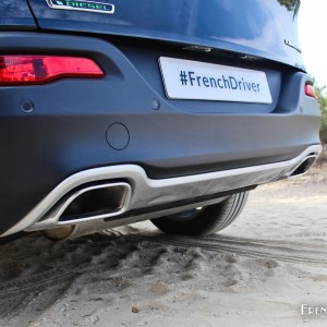 Photo double sortie d&rsquo;échappement Jeep Cherokee (2015)