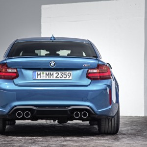 Photo face arrière BMW M2 (2016)