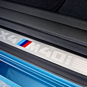 Photo seuil de porte nouvelle BMW X4 M40i (2015)