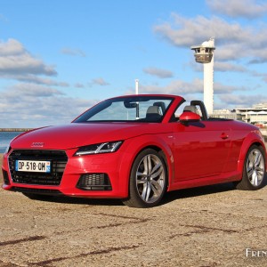 Photo 3/4 avant Audi TT Roadster (2015) – 2.0 TFSI 230