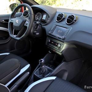 Photo intérieur SEAT Ibiza Cupra (2015)