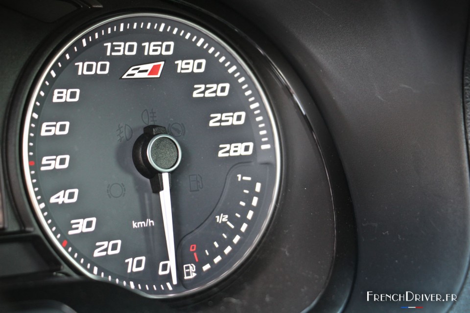 Photo compteur SEAT Ibiza Cupra (2015)