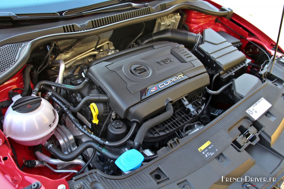 Photo moteur 1.8 l TSI 192 ch SEAT Ibiza Cupra (2015)
