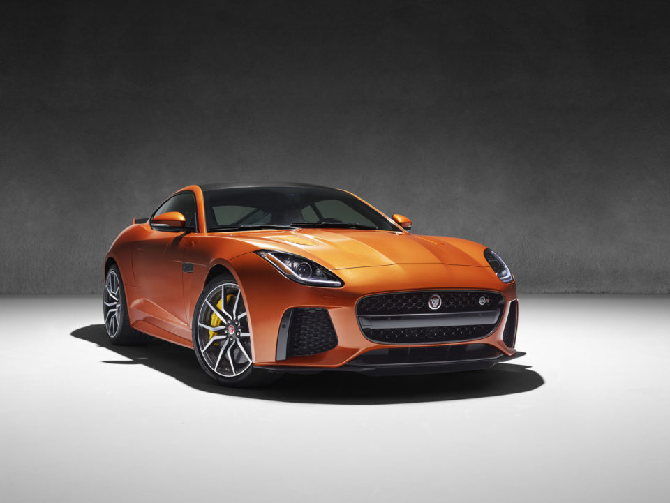Photo officielle nouvelle Jaguar F-Type SVR (2016)