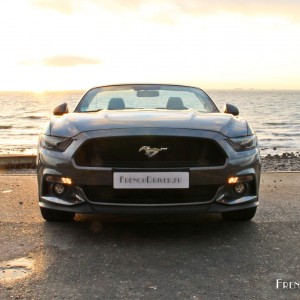 Photo face avant Ford Mustang GT Convertible V8 (2016)