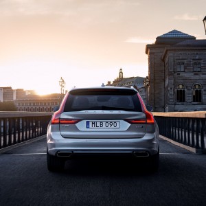 Photo officielle nouvelle Volvo V90 (2016)
