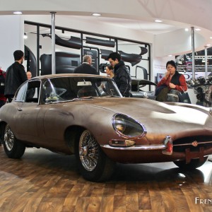 Photo Jaguar Type E Série 1 (1962) – Salon Rétromobile Paris 2016