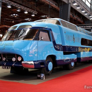 Photo Camion Panhard Pathé-Marconi (1952) – Salon Rétromobile Paris 2016