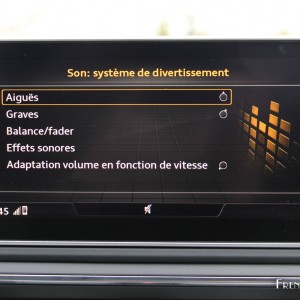 Photo paramètres écran central nouvelle Audi A4 (2016)