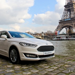 Photo 3/4 avant Ford Mondeo Vignale Hybrid (2016)
