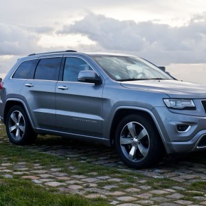 Photo 3/4 avant Jeep Grand Cherokee (2016)