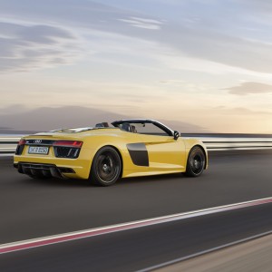 Photo 3/4 arrière nouvelle Audi R8 Spyder (2016)