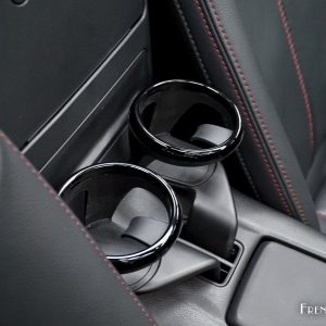 Photo porte gobelets Mazda MX-5 (2016)