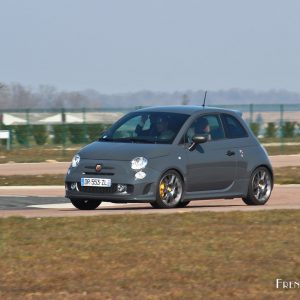 Photo essai sur circuit Abarth 595 Competizione (2016)