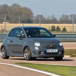 Photo essai sur circuit Abarth 595 Competizione (2016)