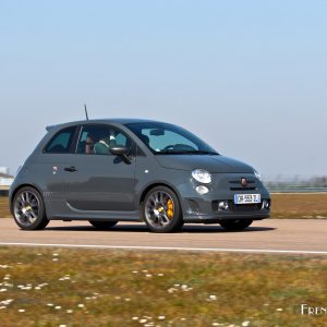 Photo essai sur circuit Abarth 595 Competizione (2016)