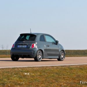 Photo essai sur circuit Abarth 595 Competizione (2016)