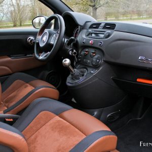 Photo intérieur Abarth 595 Competizione (2016)