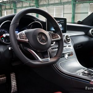 Photo volant cuir Mercedes Classe C Coupé (2016)