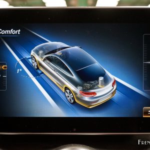 Photo réglages confort écran Mercedes Classe C Coupé (2016)