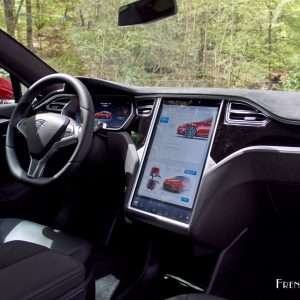 Photo intérieur Tesla Model S P90D (2016)