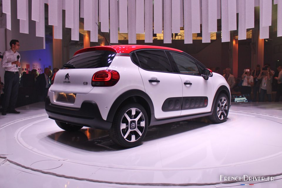 Photo 3/4 arrière nouvelle Citroën C3 III (2016)