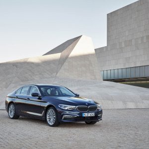 Photo 3/4 avant BMW Série 5 Luxury G30 (2017)