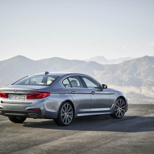 Photo 3/4 arrière BMW Série 5 M Sport G30 (2017)