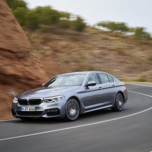 Photo 3/4 avant dynamique BMW Série 5 M Sport G30 (2017)
