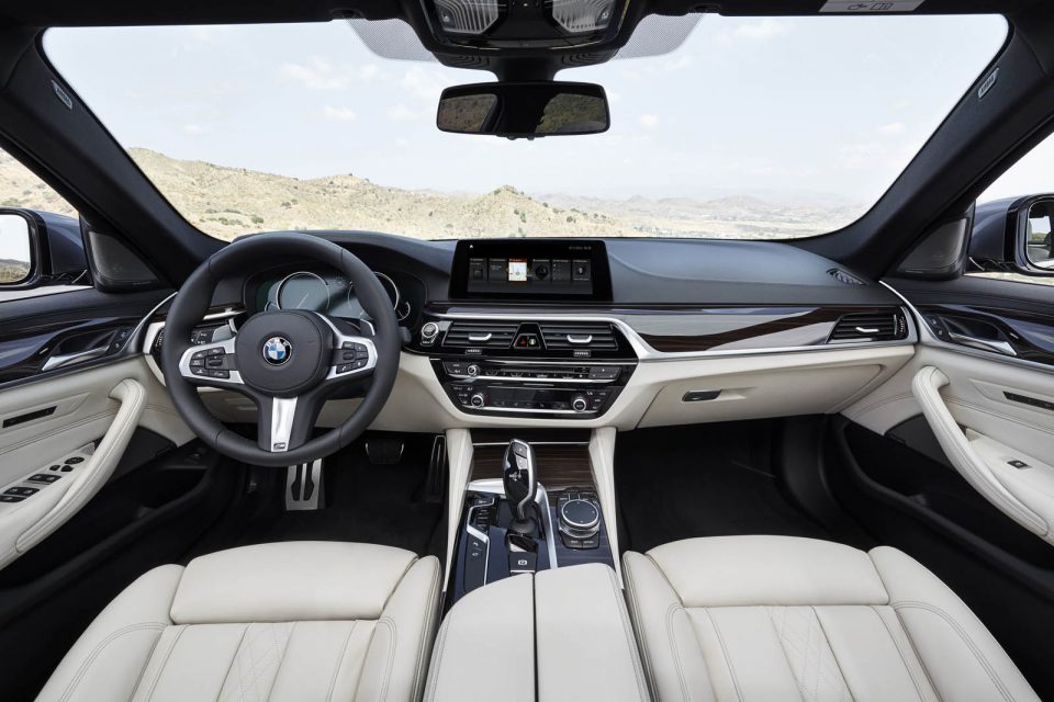 Photo tableau de bord BMW Série 5 G30 (2017)