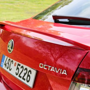 Photo becquet coffre Skoda Octavia RS (2017)