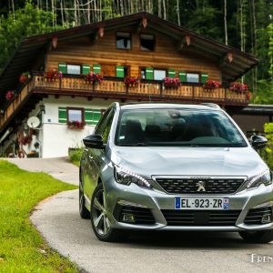 Photo 3/4 avant essai Peugeot 308 SW restylée (2017)