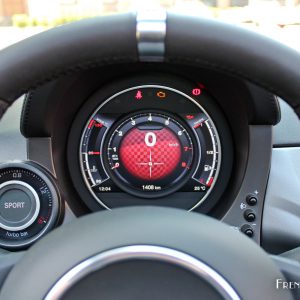Photo combiné compteurs Abarth 595 Pista (2017)