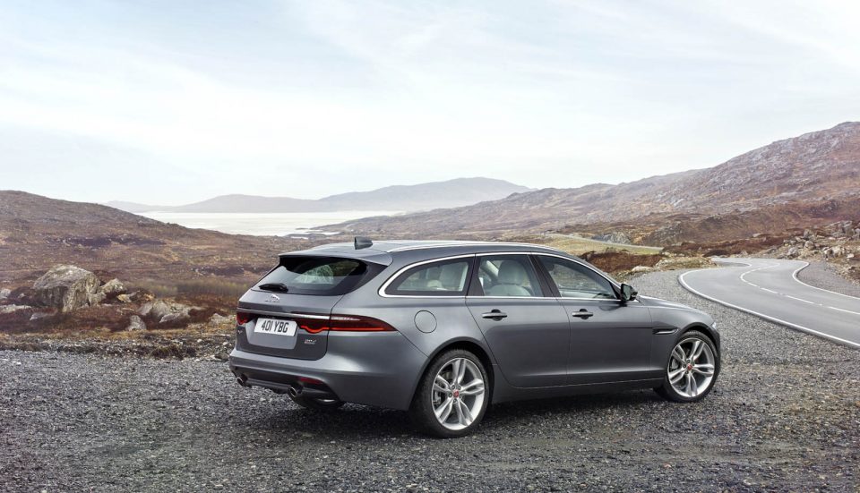 Photo officielle profil Jaguar XF Sportbrake (2017)