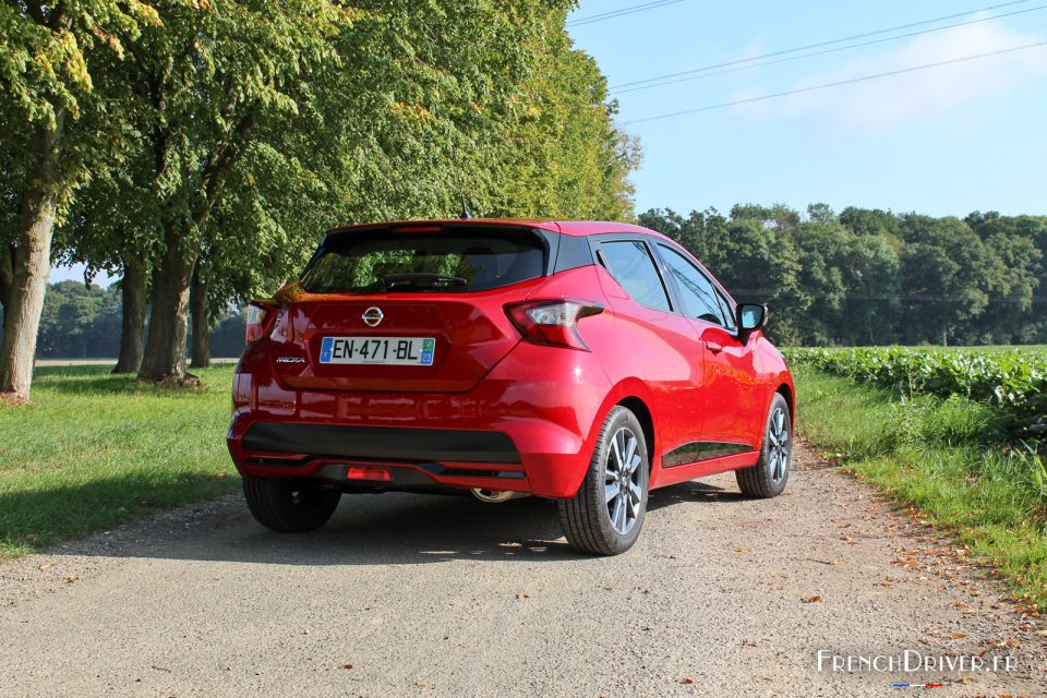 Photo 3/4 arrière Nissan Micra V (2017)