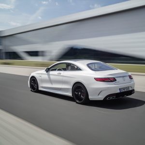 Photo 3/4 arrière Mercedes-AMG S 63 Coupé restylée (2017)