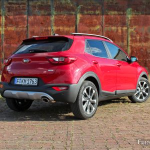 Photo 3/4 arrière Kia Stonic (2017)