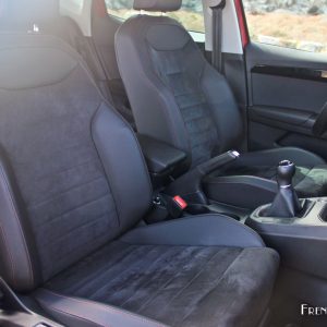 Photo sièges avant Alcantara SEAT Ibiza V (2017)