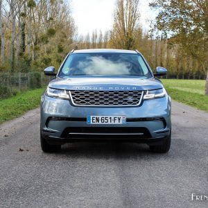 Photo face avant route Range Rover Velar (2017)