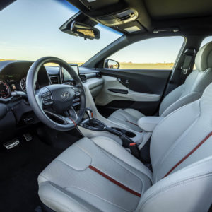 Photo intérieur cuir Hyundai Veloster Turbo (2018)